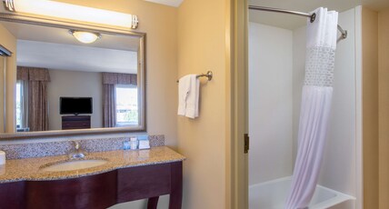 Hampton Inn & Suites Oklahoma City South Room Type - 1 KING STUDIO STE NONSMOK