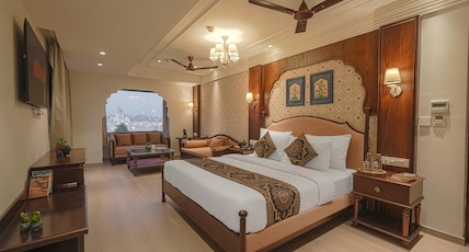 Golden Vista A Heritage Property Opposite Golden Temple Room Type - Premium Suite with Golden Temple View Golden Vista A Heritage Property Opposite Golden Temple Room Type - Premium Suite with Golden Temple View
