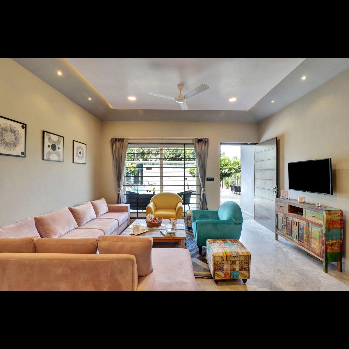 ELIVAAS Signature Radhyam Luxe 2BHK Villa with Pvt Pool - Tap to explore photos