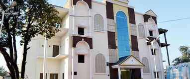 The Safari Inn (Hotel)   