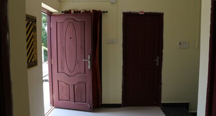 EXCELLA SAIRENU RESIDENCY Room Type - STANDARD ROOM