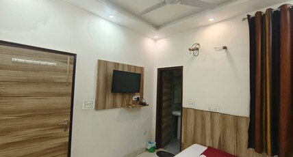 Hotel Silver Star Room Type - Standard Non Ac Room