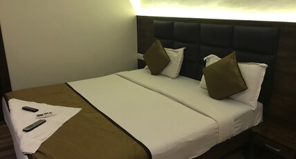 Hotel Sai Kripa Imperial Room Type - Deluxe Room