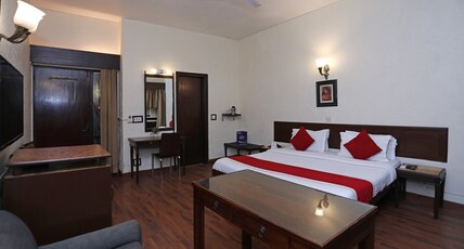 Collection O Hamilton Hotel Room Type - Classic