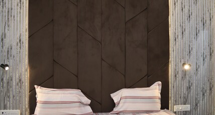 Hotel Mystic Kashi Room Type - Deluxe Room