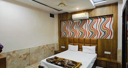 Hotel Jainam Palace Room Type - Deluxe Room