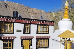 Tendel Homestay By StayApart