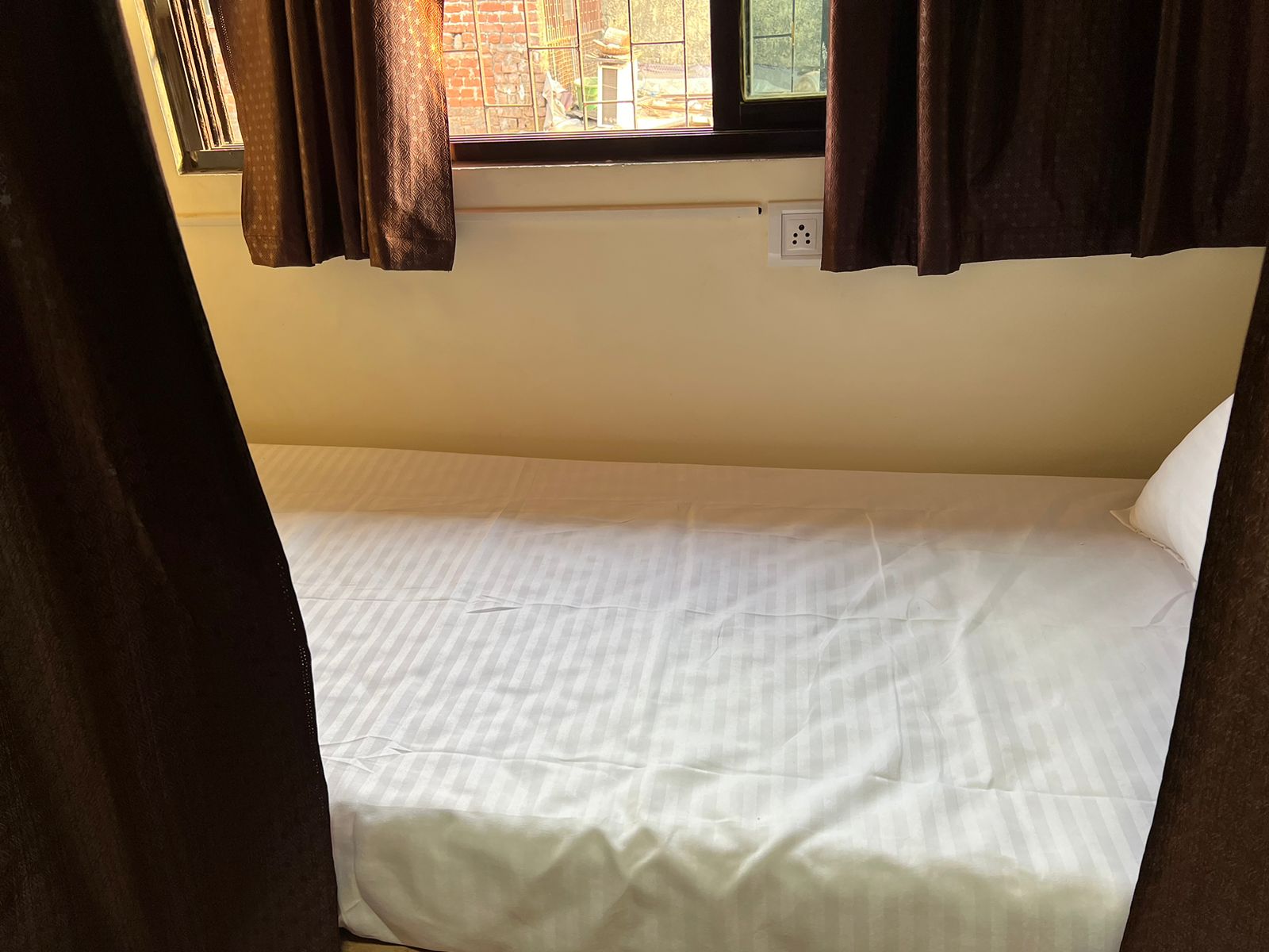 Assar International AC Dormitory - Tap to explore photos