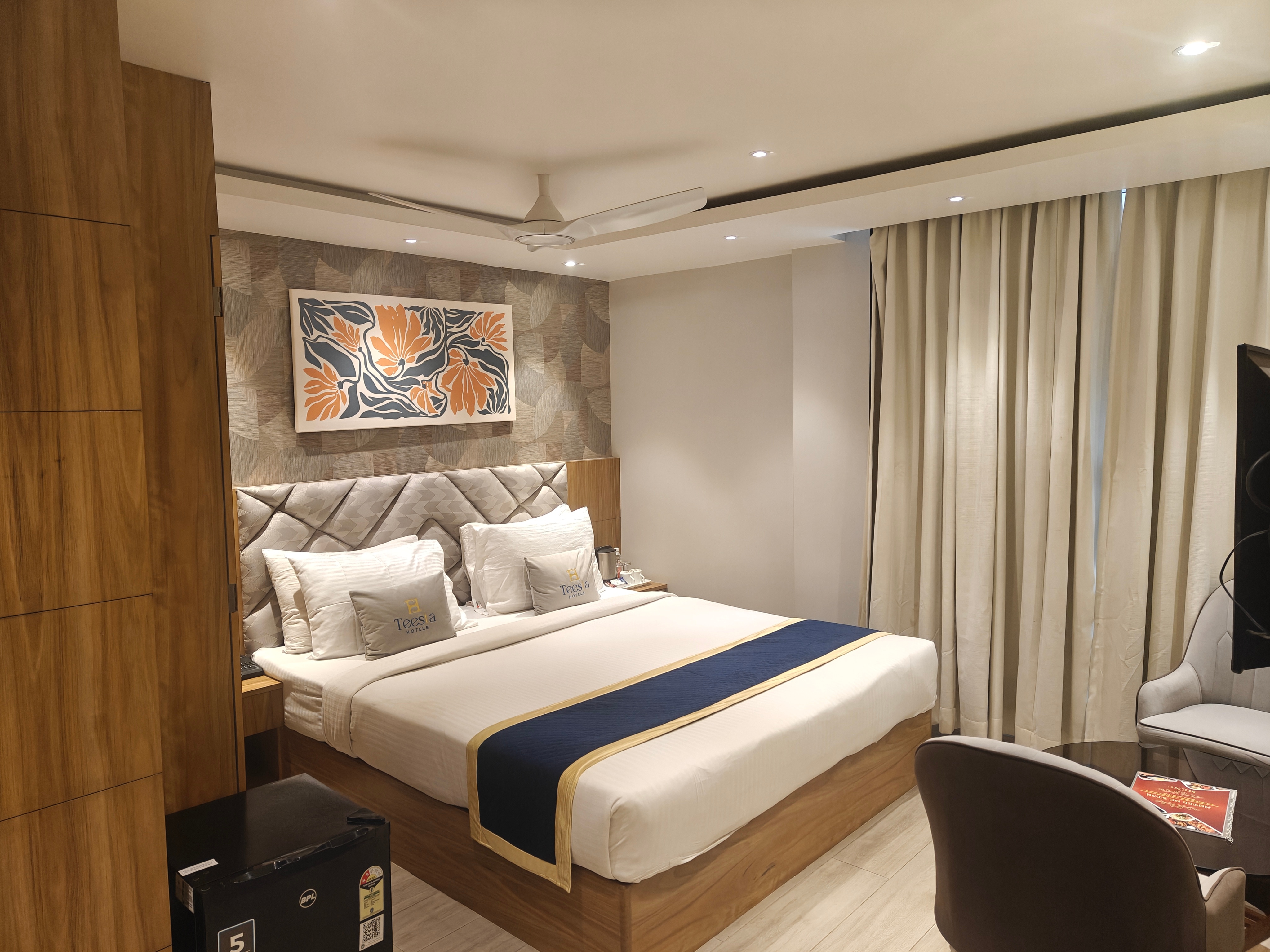 Hotel Teesta Stays - Tap to explore photos