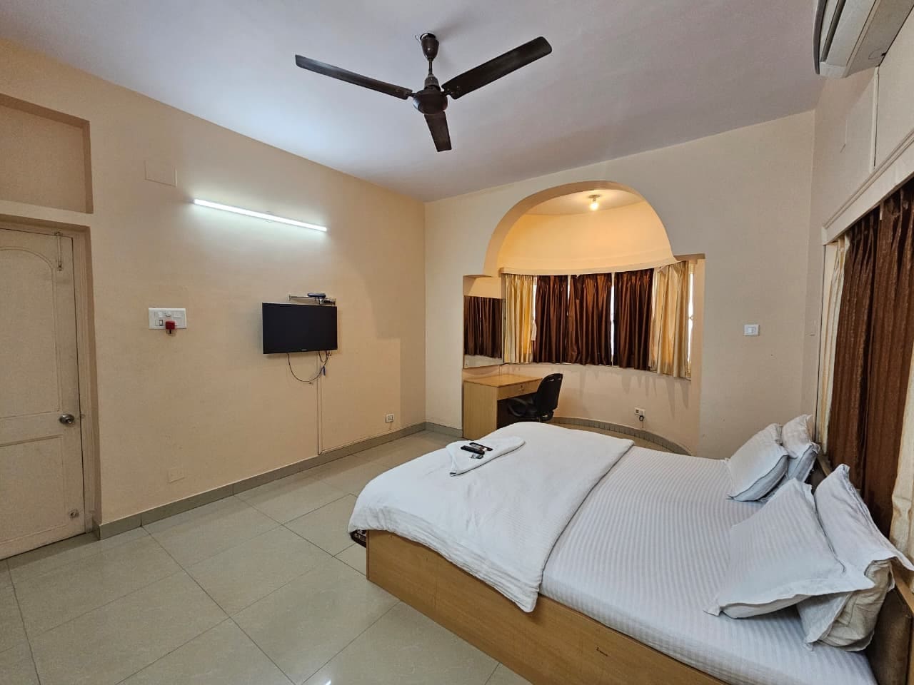 Aryan Residency - Value for Stay - Tap to explore photos