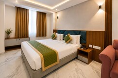 Rooms of Sabu's Grand Royale- Thampanoor