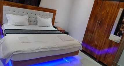 LS Palace Room Type - Deluxe Room with King Bed