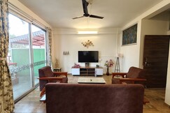 Tree House Hill Station Home (Suite 2) (First Floor)