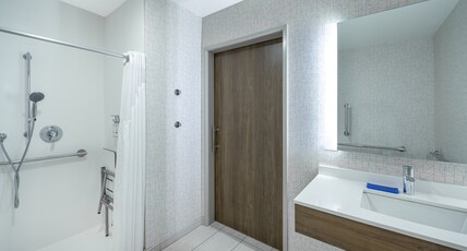 Holiday Inn Express & Suites PHOENIX EAST - GILBERT Room Type - 1 King Standard Mobility Accessible Roll In Shower Holiday Inn Express & Suites PHOENIX EAST - GILBERT Room Type - 1 King Standard Mobility Accessible Roll In Shower