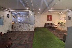 Hotel Vinayak Palace