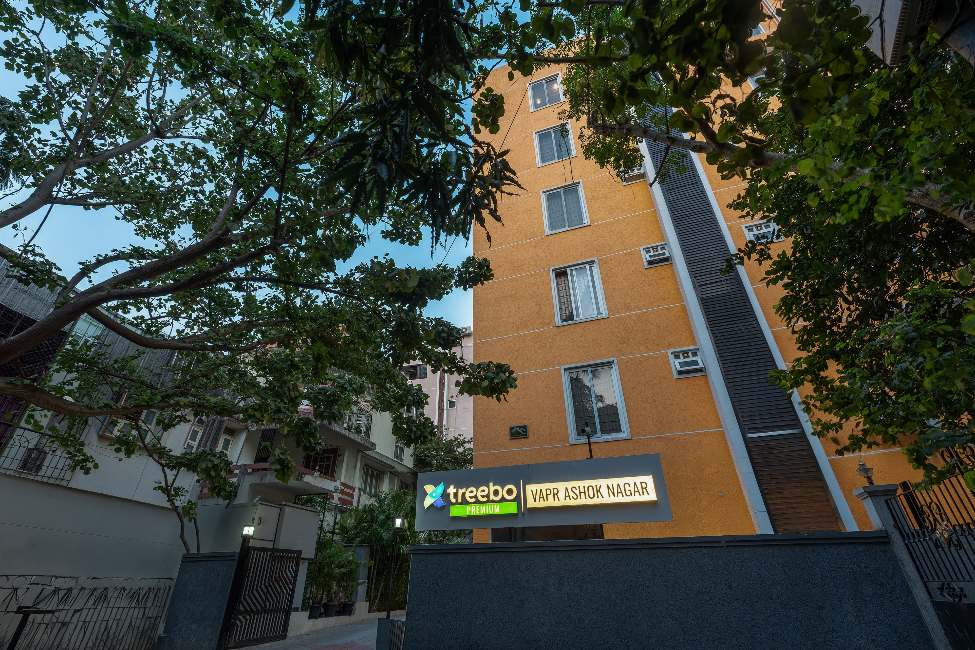 Treebo Premium Vapr Ashok Nagar - Tap to explore photos