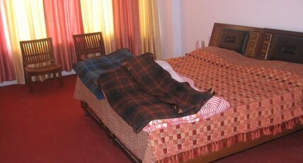 Gyespa Room Type - Deluxe Non Ac Room