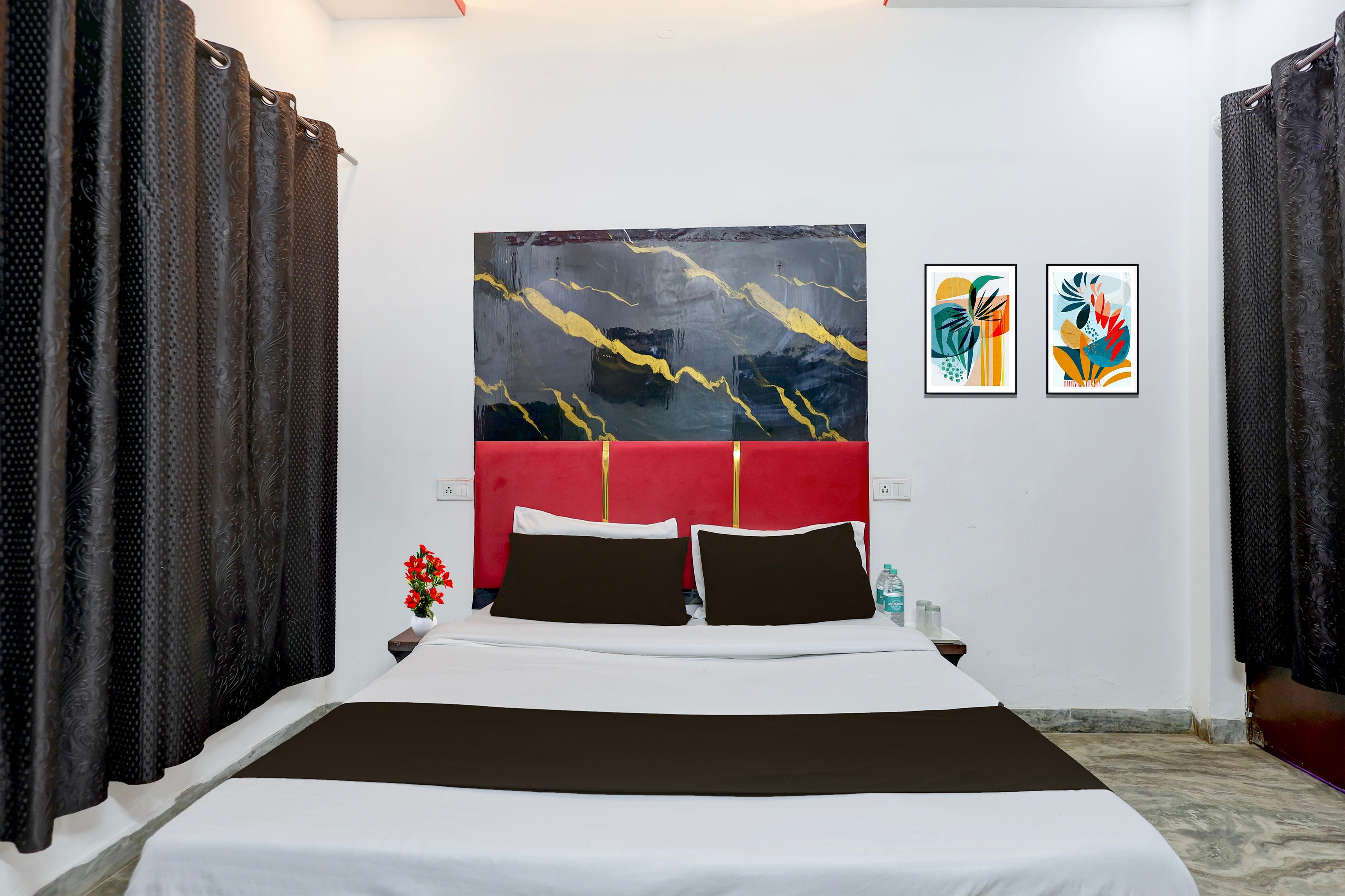 Hotel O by OYO Dariya Railway Station Formerly RR Villa - Tap to explore photos