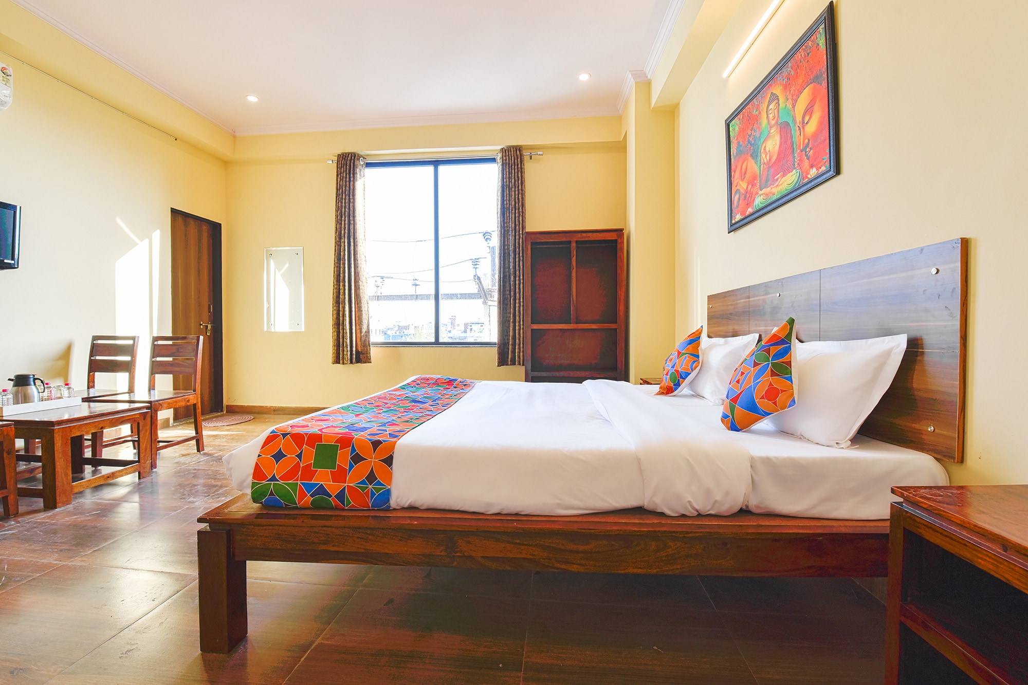FabHotel Golden Manor Inn - Tap to explore photos