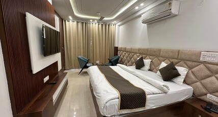 The Royal Oakes 2BHK Terrace Apt with Kitchent Room Type - The Royal Oakes 2BHK Terrace Apt with Kitchent
