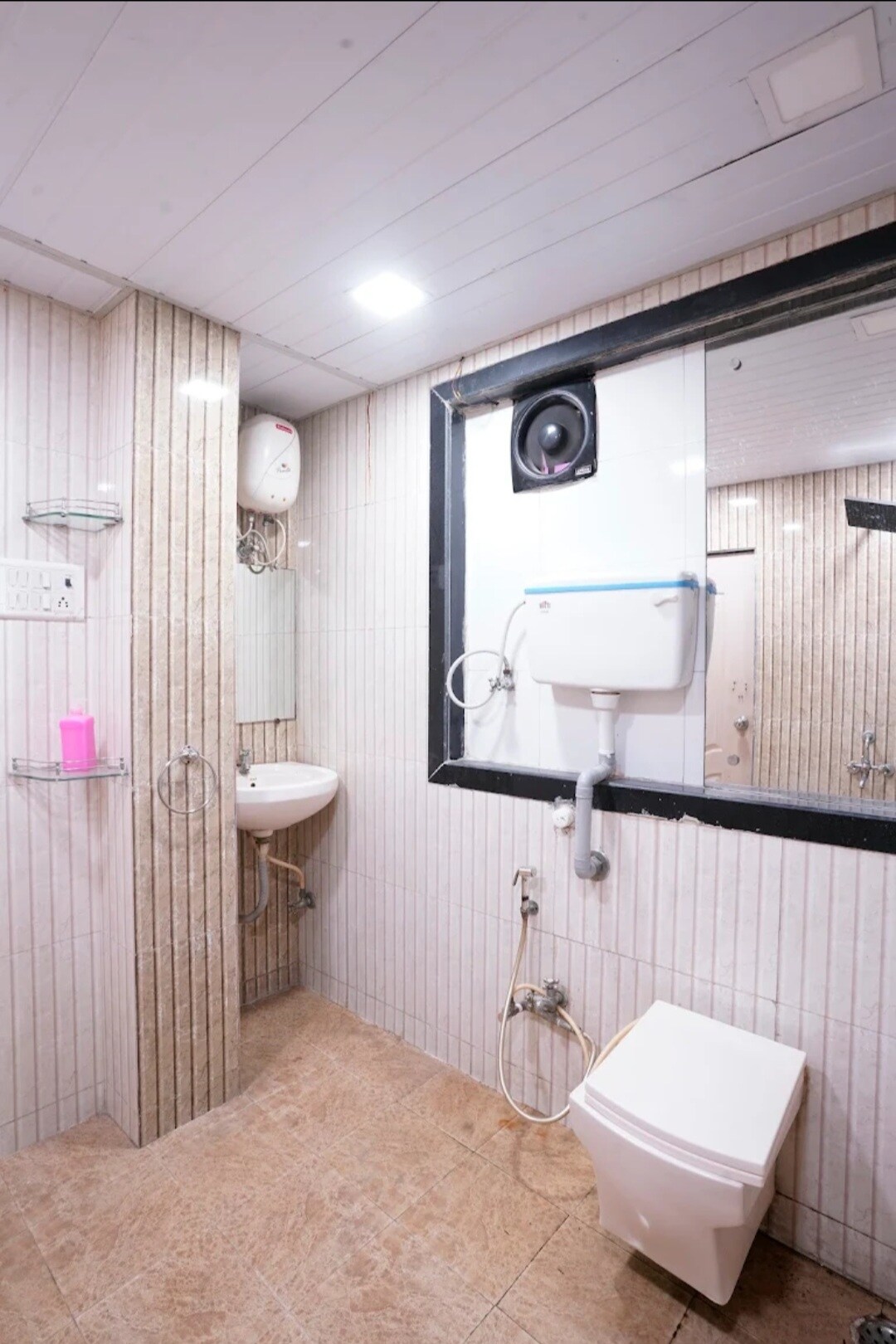 Hotel moonlight residency - Tap to explore photos