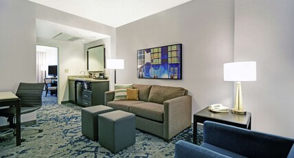 Embassy Suites Charleston Room Type - 2 DBL STE ACC TUB NO SMOK