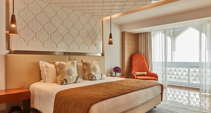 Taj Mahal Tower, Mumbai Room Type - Superior Room Sea View King Bed