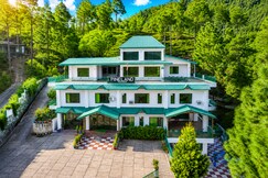 Pineland Resort and Chalets