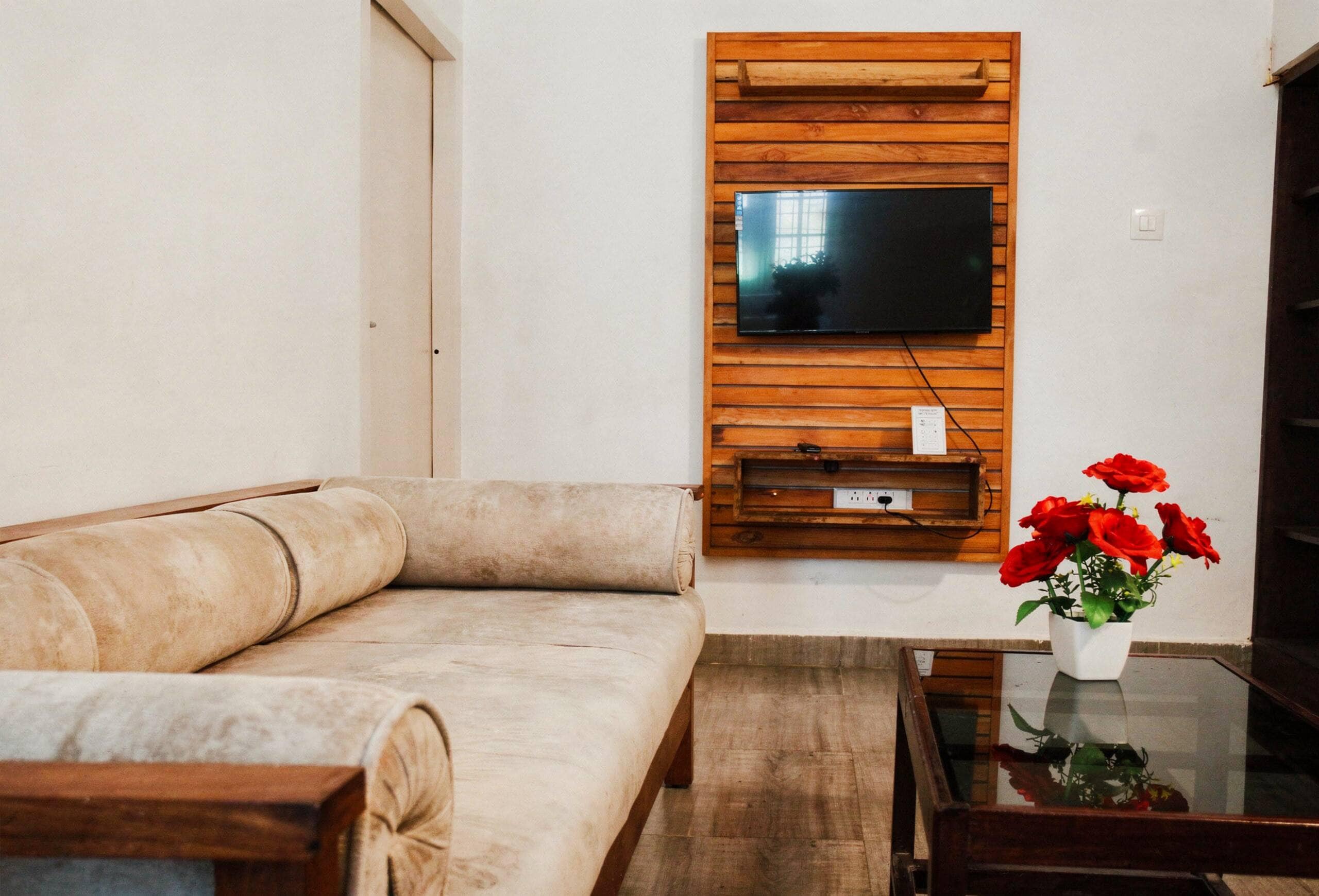 Highland Escape 1BR Suite Near Wayanad - Tap to explore photos