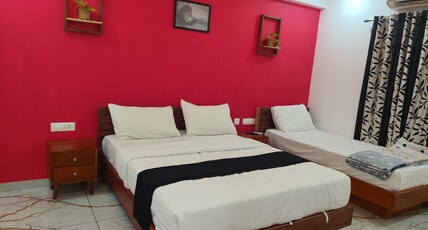 JK Residency Kunnamangalam Room Type - Executive Triple Room