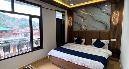 RR Heights Near Bhagsu Waterfall Room Type - Deluxe Room with Mountain View
