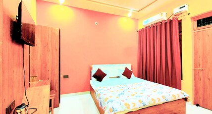 Rameshwaram Guest House 15 mins walking From Ram Janam Temple Room Type - Room 103