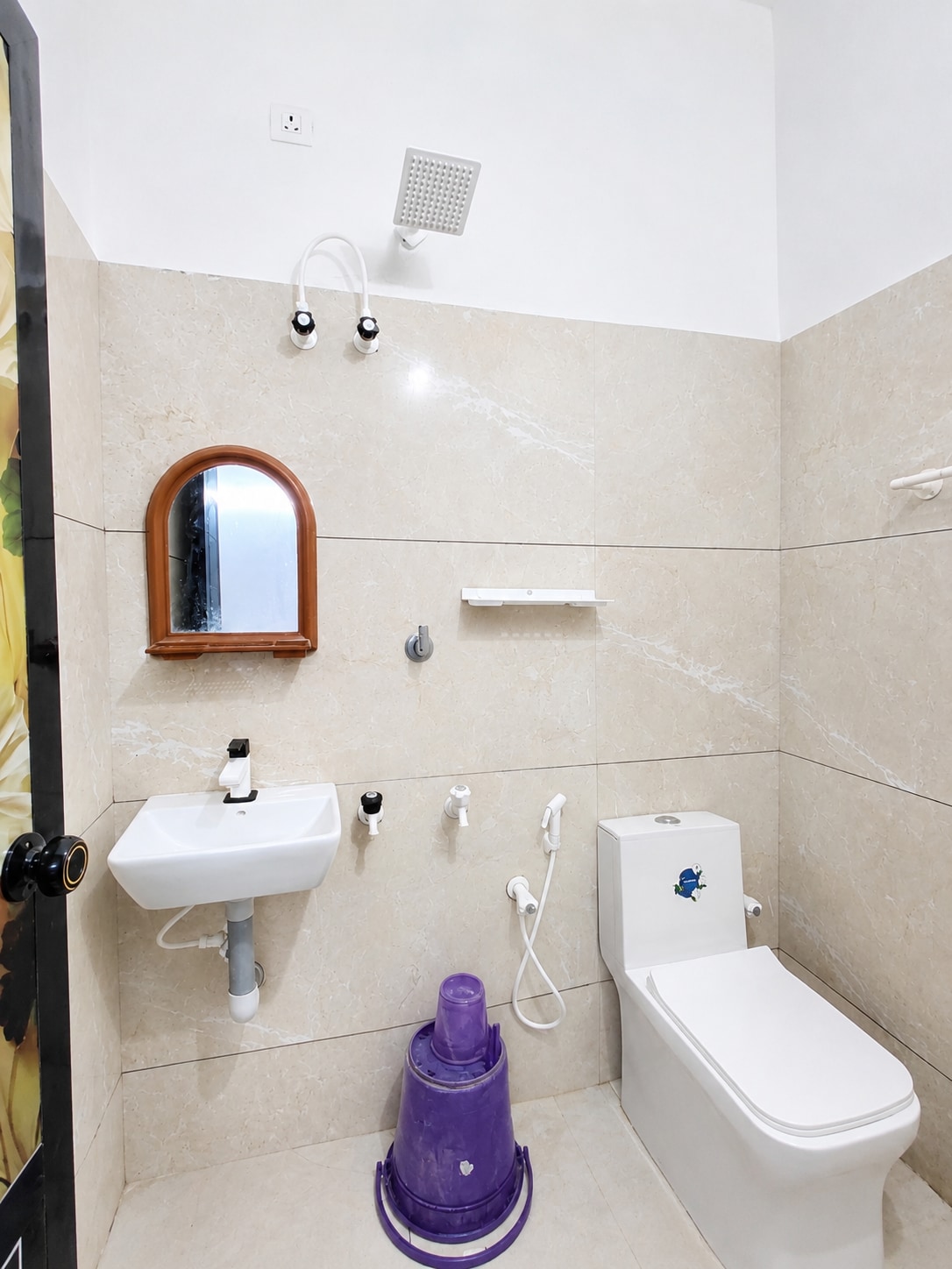 Zayan Home stay - Tap to explore photos