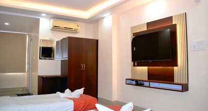 Hotel City Centre Room Type - Executive Deluxe Room