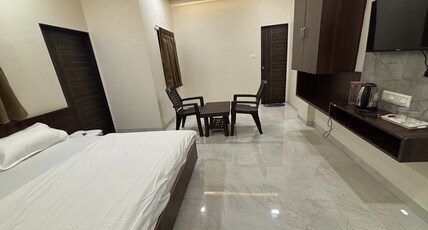 Hotel Raj Palace Room Type - Family Suite Room