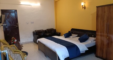 Hotel Omkaar & Restaurant Room Type - Deluxe AC Family Room