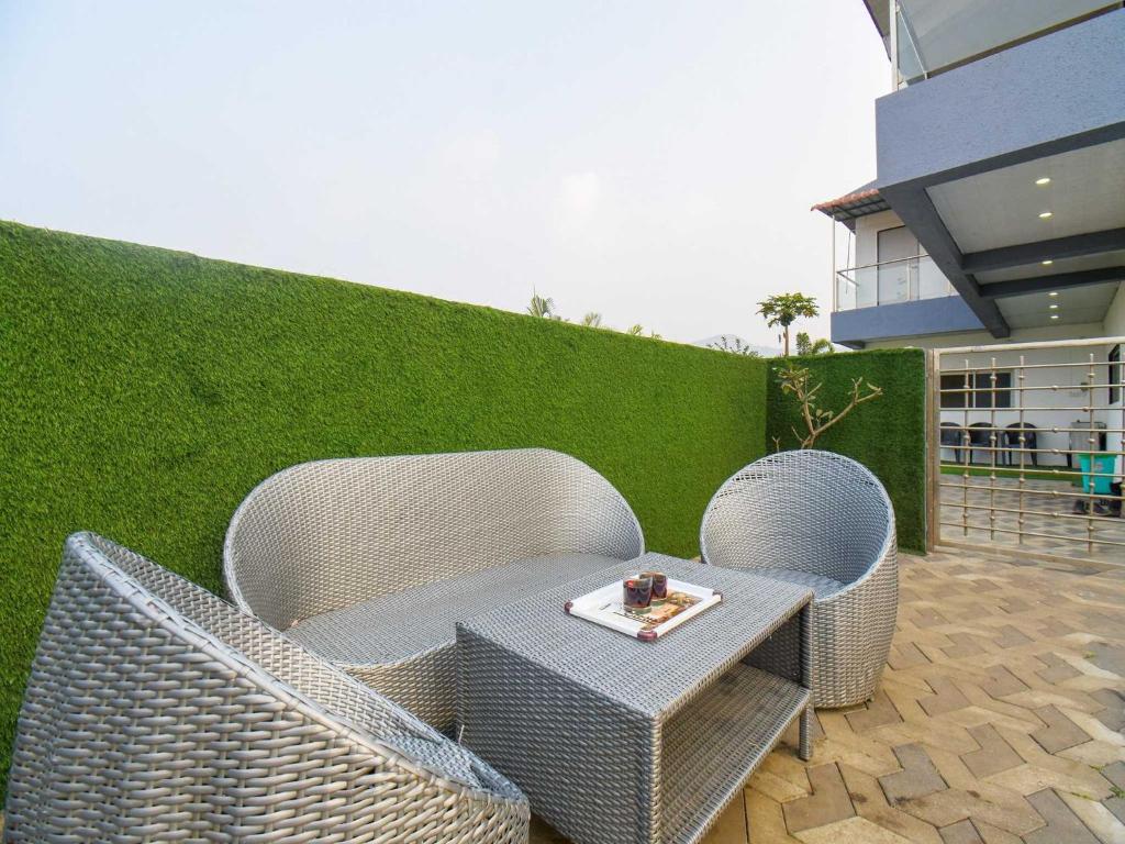 DanCenter Arohi Villa | 4BHK | Pvt Pool | Lonavala - Tap to explore photos