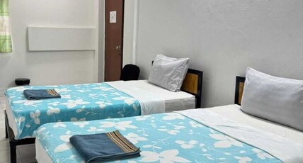 Collection O Centre Place Room Type - Standard Twin