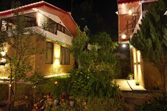 Moksha Meadows - By The River with Open Jacuzzi