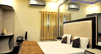 Hotel Anand Room Type - Suite Room Ac