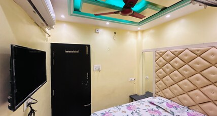 Hotel Royal Palace Room Type - Standard AC Room