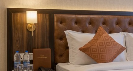 Hotel Indra Palace At Tapovan Room Type - Deluxe Room With Smart TV
