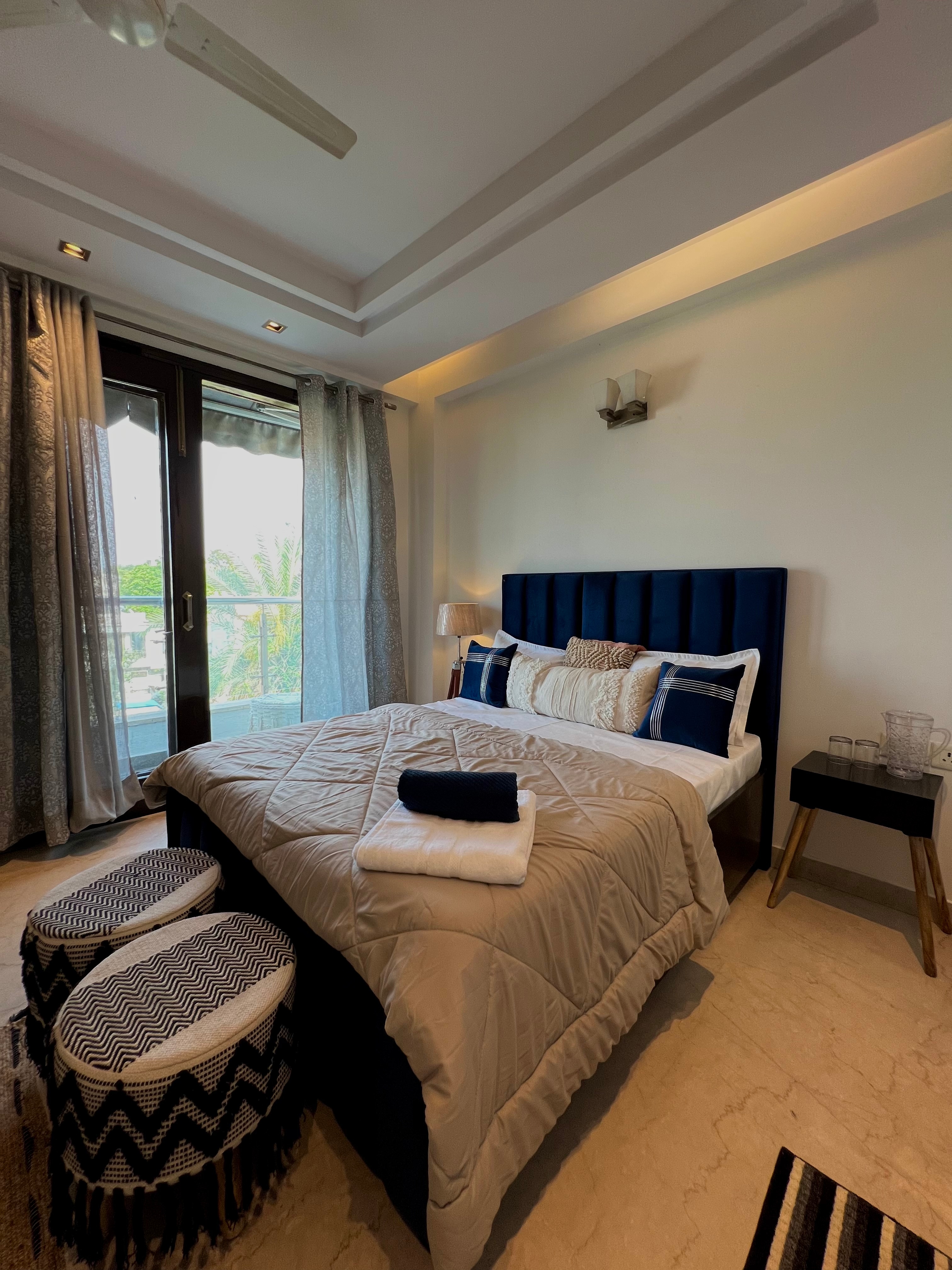 Sarvodaya Home - Lux 4BHK| Spacious| Boho|Netflix - Tap to explore photos