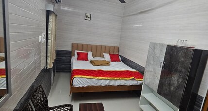 Shanmikha Residency Room Type - Triple stay room with AC