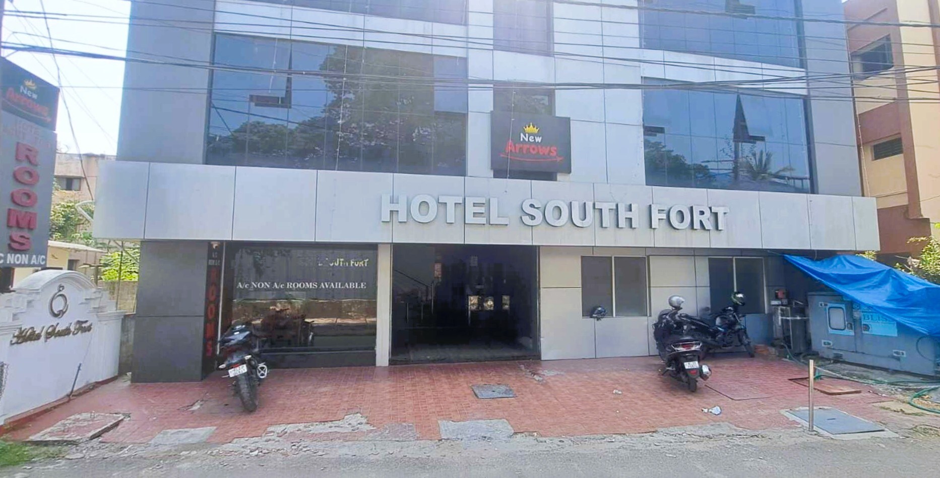 New Arrows South Fort near Ernakulam Junction - Tap to explore photos