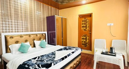 The Upscale INN Room Type - Deluxe Room