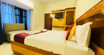 Half Moon Inn Room Type - Deluxe Double Room