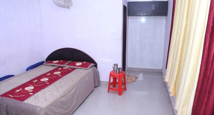 Guru mauli holiday home Room Type - Bedroom 2