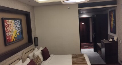Sarovar Portico, Dehradun Room Type - Superior Room - 2 Single Beds 30SQM WiFi Shower Sarovar Portico, Dehradun Room Type - Superior Room - 2 Single Beds 30SQM WiFi Shower