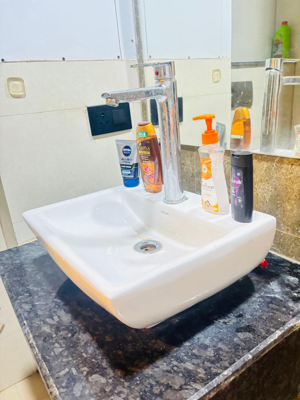 Dream holiday Studios in Gaur City Centre - Tap to explore photos